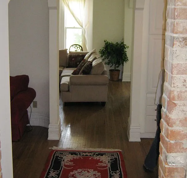 147-149 W Hubbard Ave — Photo 6