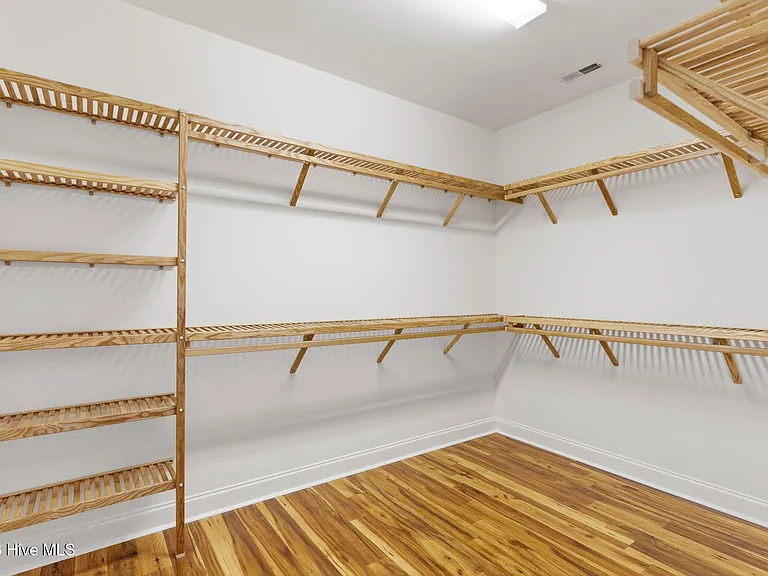 1226 Nightingale Ct — Photo 24