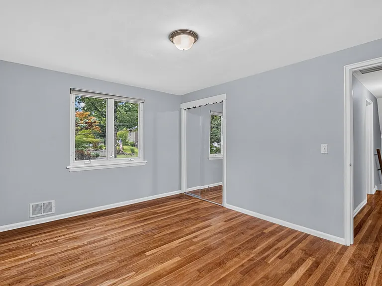 11 Lockwood Ln — Photo 14