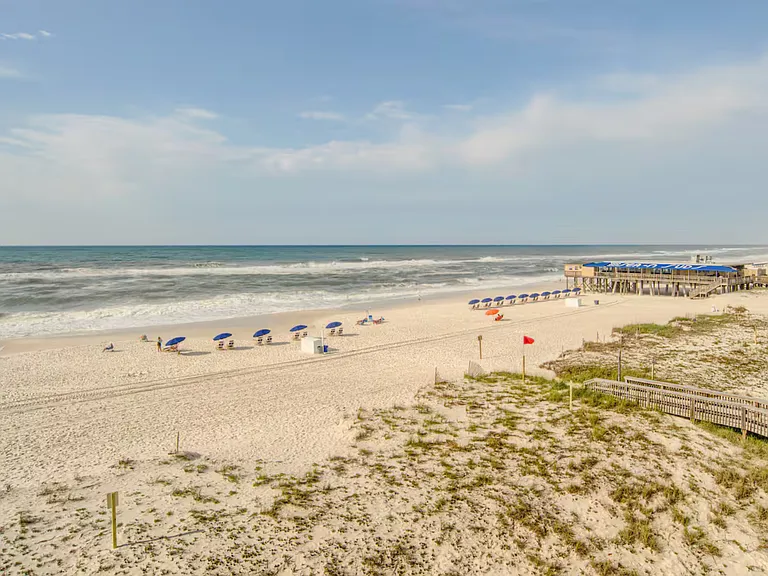 421 E Beach Blvd #450 — Photo 23