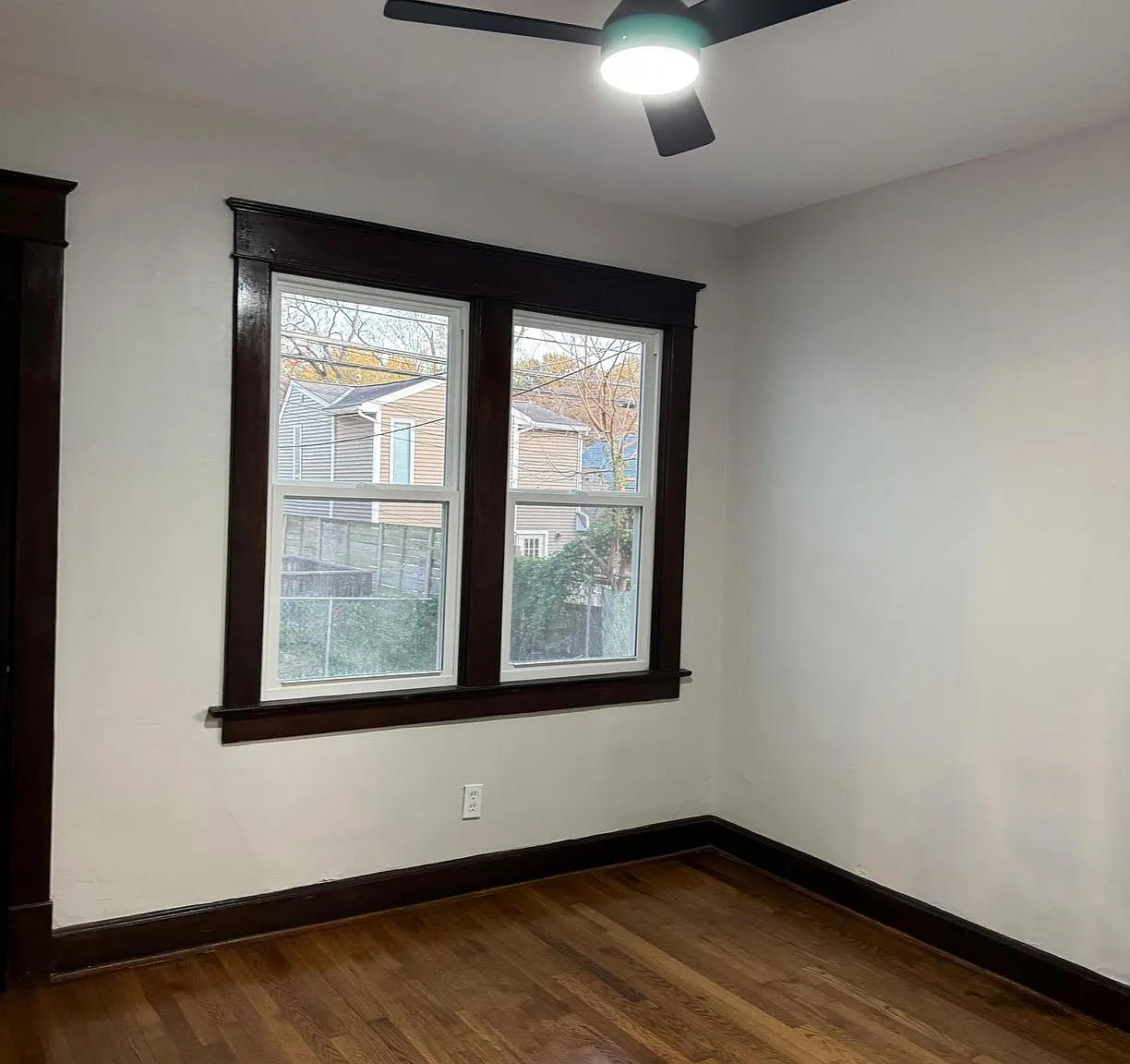 3 bed, $2,045 — Photo 3