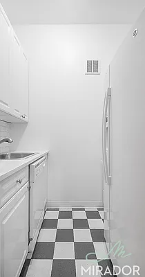 Rented by Mirador Real Estate | media 16