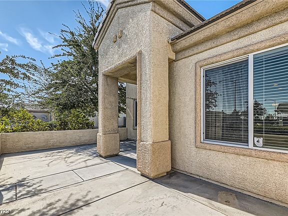 5th image of 7729 Lily Trotter St