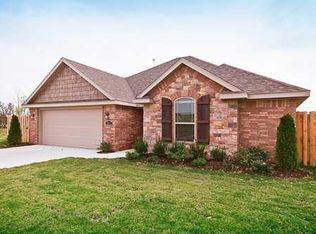 201 Sullivans Way, Centerton, AR 72719