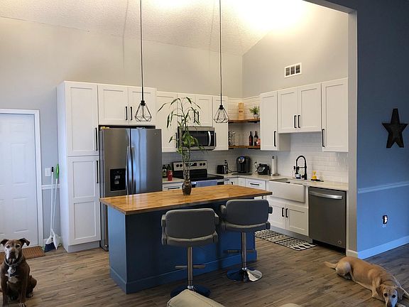 4th image of 5383 Courtney Cir