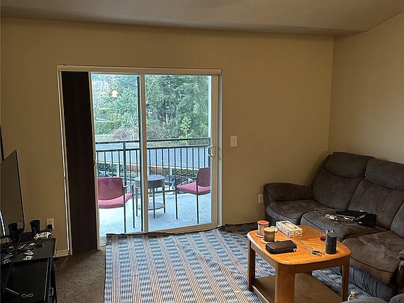 4th image of 1411 Evergreen Park Dr SW Unit 304