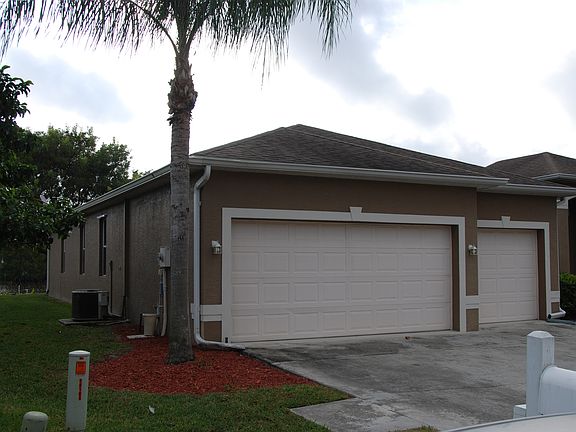 2nd image of 8921 Cypress Preserve Pl