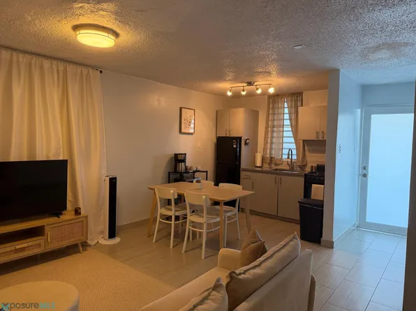 Jh 19 Jose E, Toa Baja, PR 00949