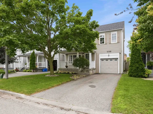 1380 Linstead St, Oshawa, ON L1K 2V4