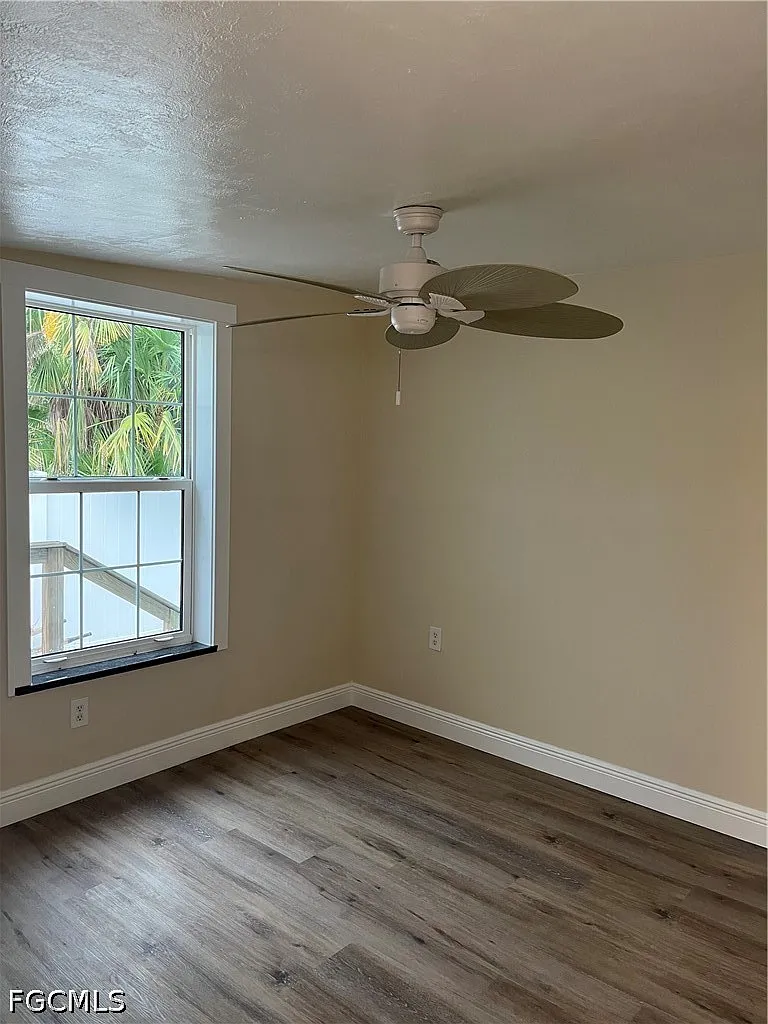 2 bed, 1.0 bath, 600 sqft, $1,600 — Photo 4