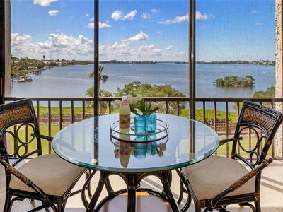 1608 Stickney Point Rd APT 304, Sarasota, FL, 34231