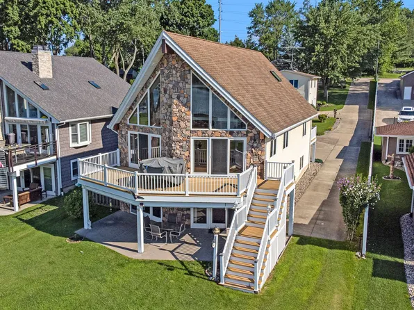 16651 Lakeview Dr, Vandalia, MI 49095
