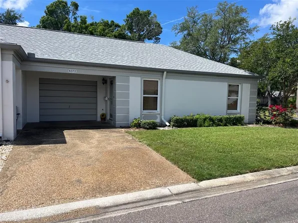 8372 Candlewood Rd, Seminole, FL 33777