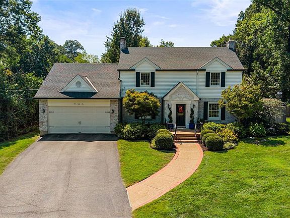 2nd image of 1289 Lay Rd