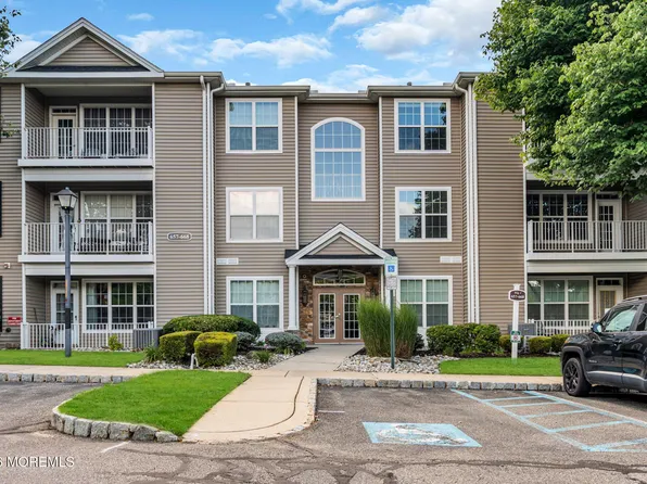 663 Saint Andrews Place, Manalapan, NJ 07726