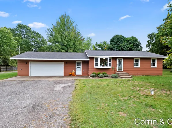 12478 N Cedar Dr, Grand Haven, MI 49417