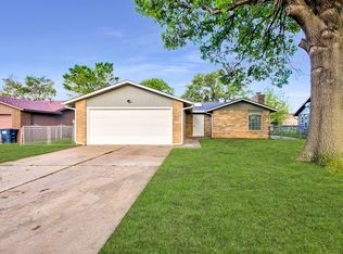 318 Sombrero Cir, Enid, OK 73703