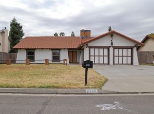 5848 E Kings Canyon Rd, Fresno, CA 93727