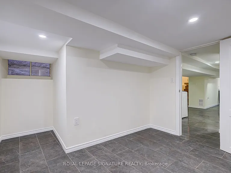 212 Wellington St N #BASEMENT — Photo 13