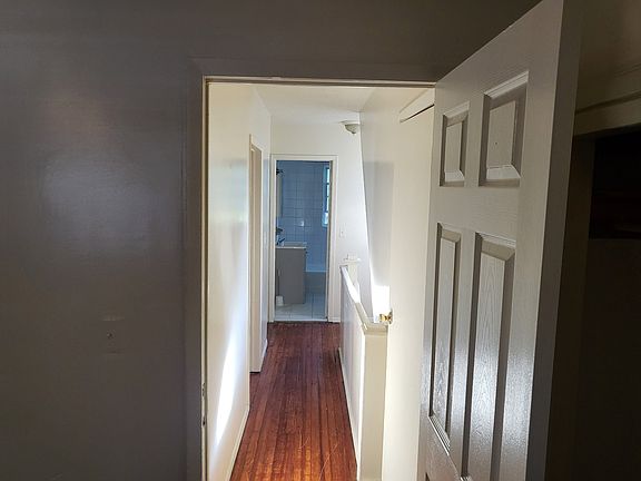 3rd image of 118-44 202nd St #2