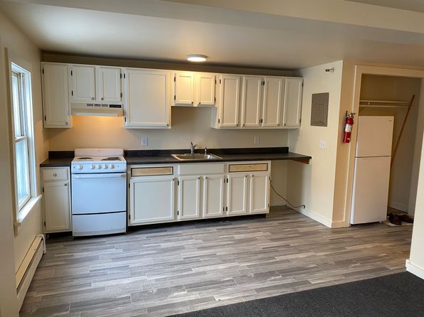 24-26 Main St #203