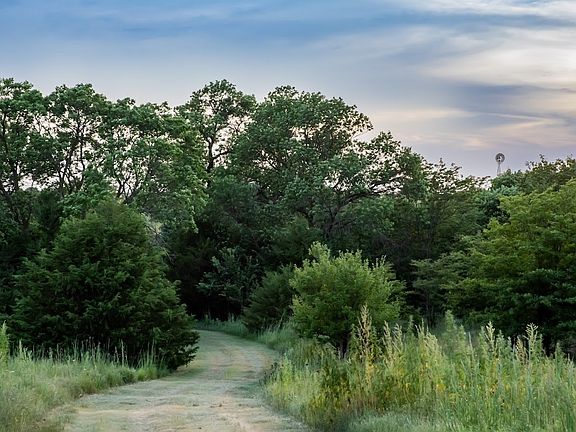5th image of 73070 Road 421