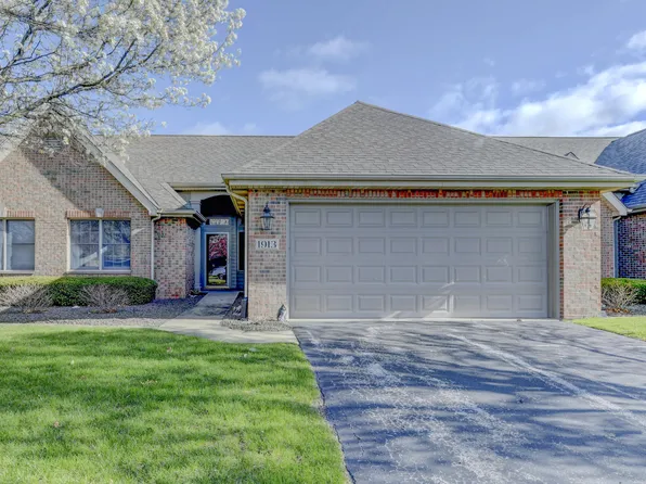 1913 Windfield Dr, Munster, IN 46321