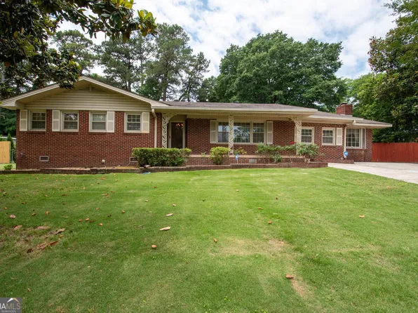 6513 Dunmoor Dr, Jonesboro, GA 30236