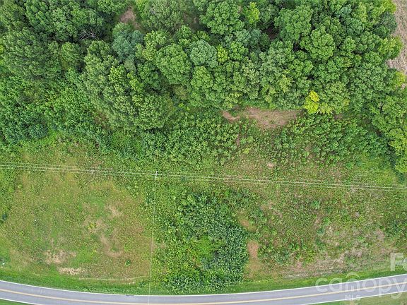 3rd image of 6543 Barrier Store Rd