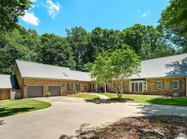 231 River Ridge Rd, Eden, NC 27288