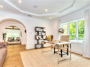 514 Walden Dr, Beverly Hills, CA 90210