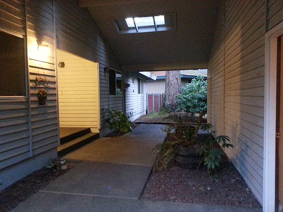 2nd image of 8417 Edgewater Dr SW