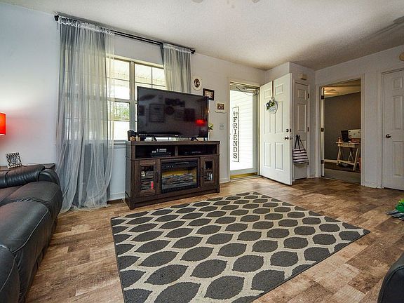 5th image of 3866 Gibson Dr NE