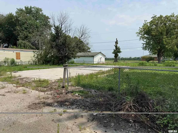 3323 E Enos Ave, Springfield, IL 62702