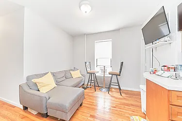 Rented by Living New York