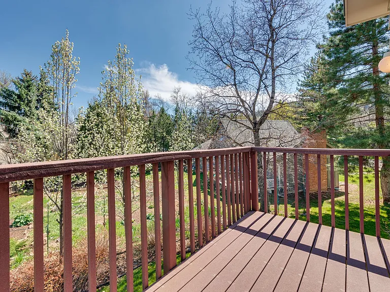 565 Jack Pine Ct — Photo 27