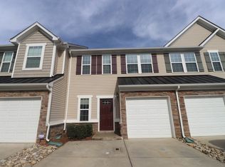 2535 Silverthorn Dr, Charlotte, NC 28273