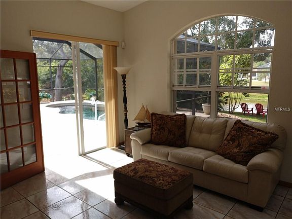 3rd image of 1063 Beacon Dr