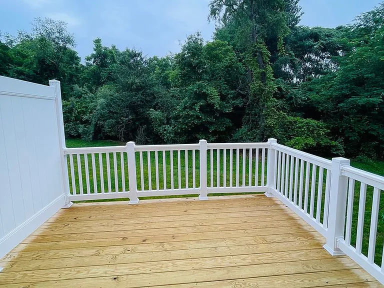 1244 Harvest Ct — Photo 2