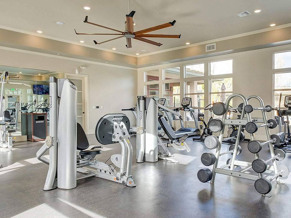 Clubhouse Fitness Center | Apartments in Fairfield, CA | Verdant at Green Valley Apartments