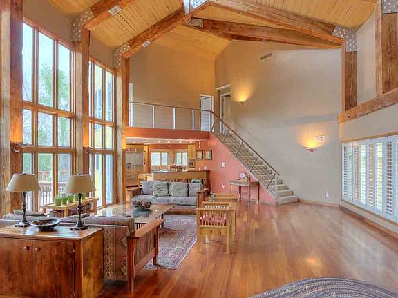 5th image of 20702 Crickett Ln