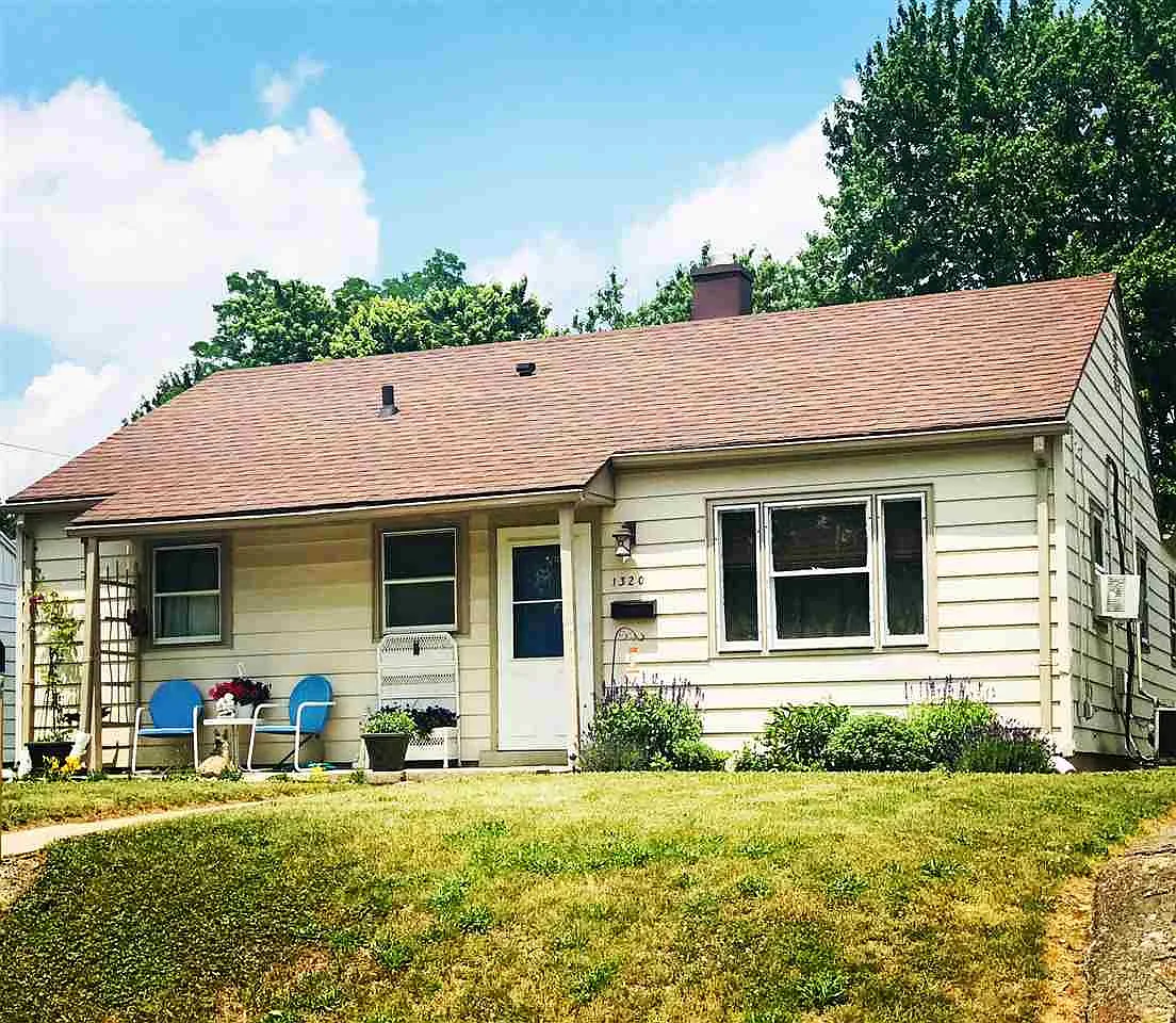 1320 W Main St photo 1