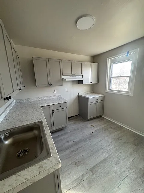 918 East 17th Street - 1 — Photo 3
