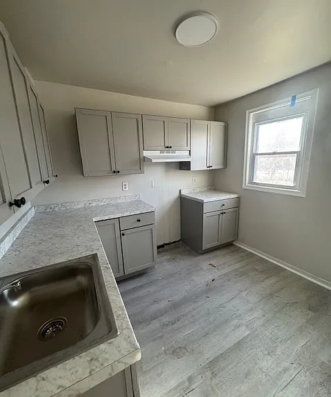 918 E 17th St #1 — Photo 3