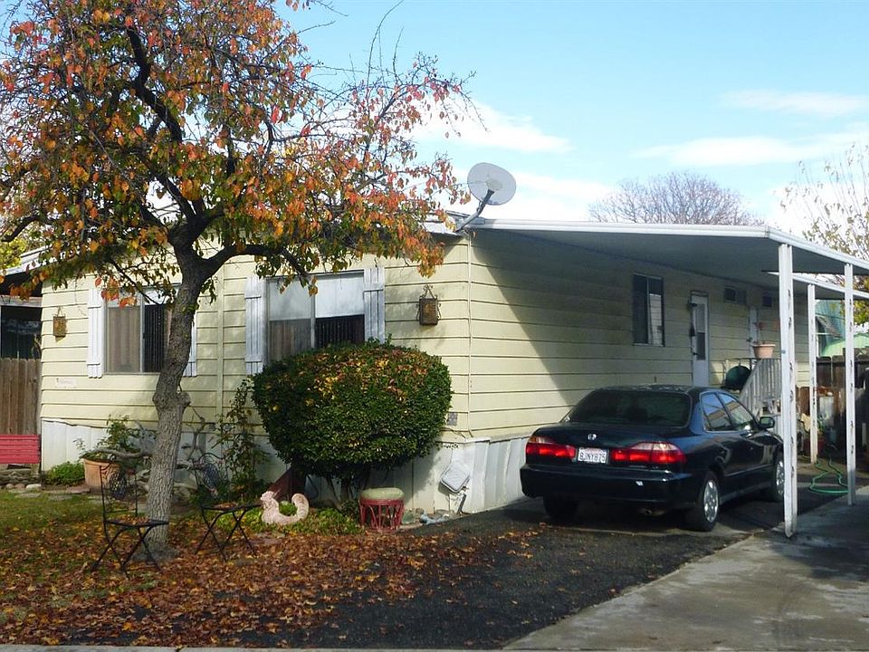 1st image of 9360 N Blackstone Ave Space 126