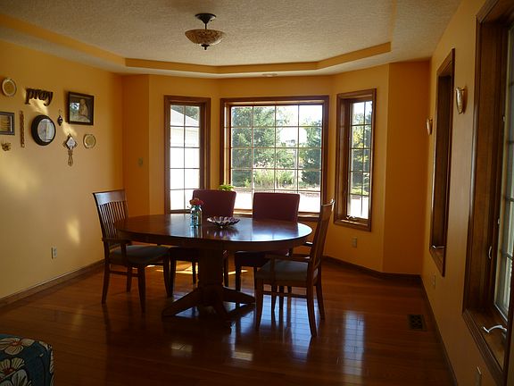 Bright, spacious dining