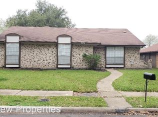 5438 Barcelona Dr, Garland, TX 75043