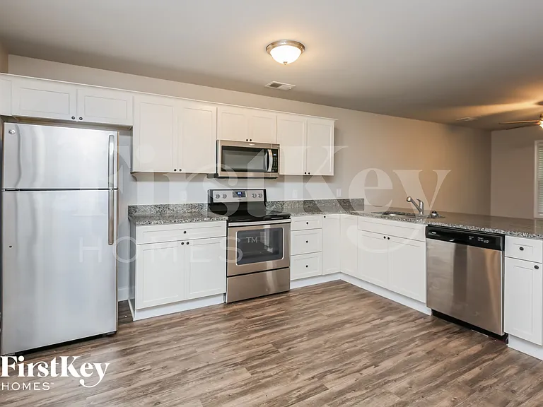 6674 Sawnee Way — Photo 7