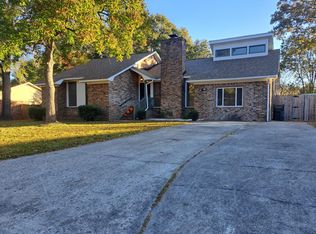 8204 Pleasant Ridge Dr, Charleston, SC 29420
