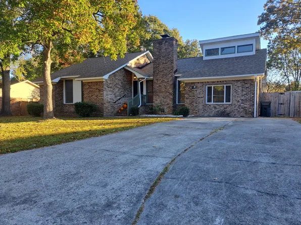 8204 Pleasant Ridge Dr, Charleston, SC 29420